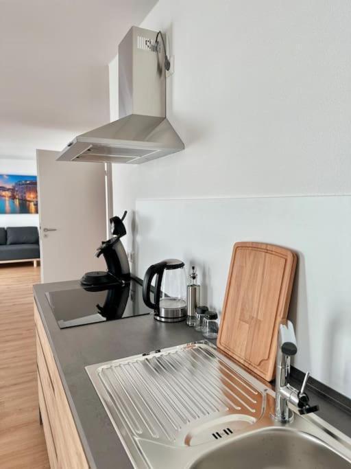 Amao-Pearl I Comfort Suite I 94Qm I Kingsize-Bett I Exklusiv Mit Balkon & Tiefgarage I Aufzug 奥芬堡 外观 照片