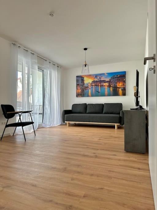 Amao-Pearl I Comfort Suite I 94Qm I Kingsize-Bett I Exklusiv Mit Balkon & Tiefgarage I Aufzug 奥芬堡 外观 照片
