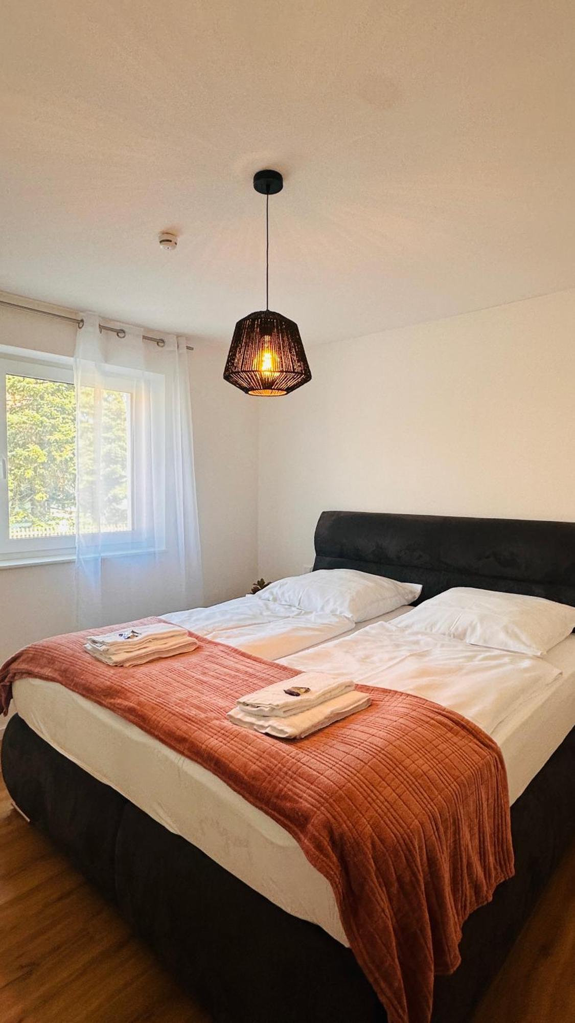 Amao-Pearl I Comfort Suite I 94Qm I Kingsize-Bett I Exklusiv Mit Balkon & Tiefgarage I Aufzug 奥芬堡 外观 照片