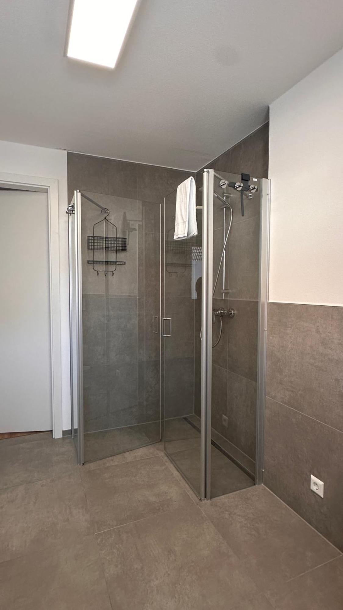 Amao-Pearl I Comfort Suite I 94Qm I Kingsize-Bett I Exklusiv Mit Balkon & Tiefgarage I Aufzug 奥芬堡 外观 照片